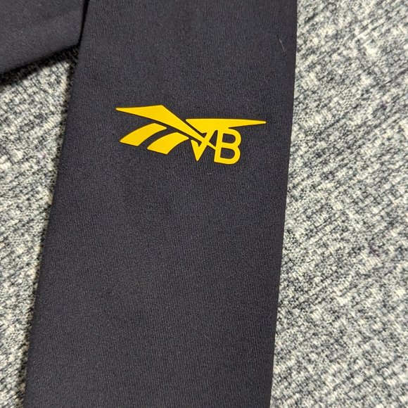 Reebox Victoria Beckham Long Sleeve Crop Top - Picture 6 of 6